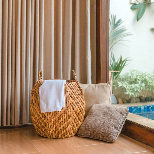 Großer Wäschekorb Wayag aus geflochtener Wasserhyazinthe