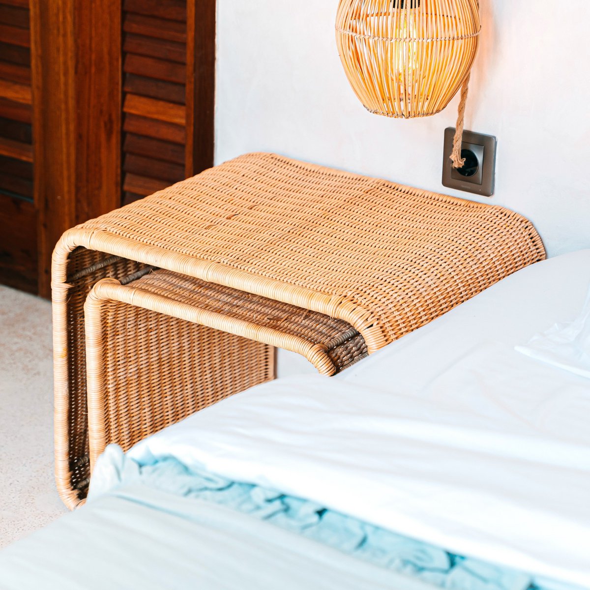 Couchtisch, Nachttisch Bayu